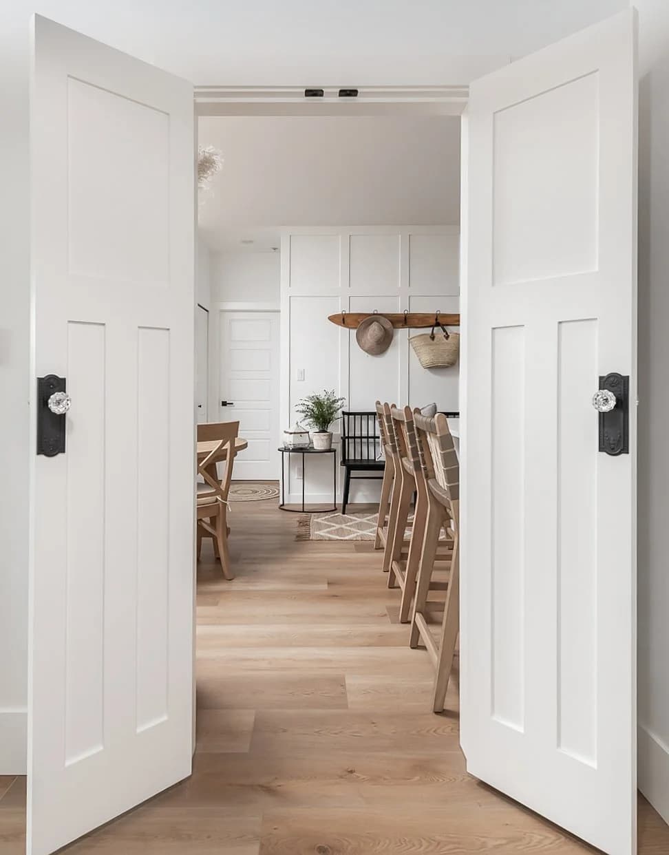 Venetian plaster decorative finish detail